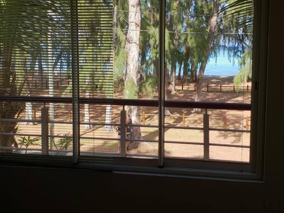 Beachfront Apartment Flic en Flac Exterior photo